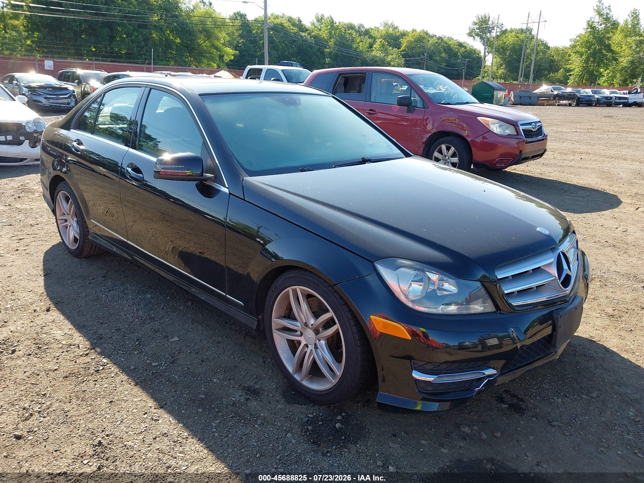 2013 MERCEDES-BENZ C 300 SPORT 4MATIC