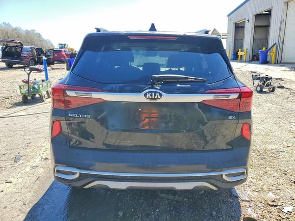 2021 KIA SELTOS EX