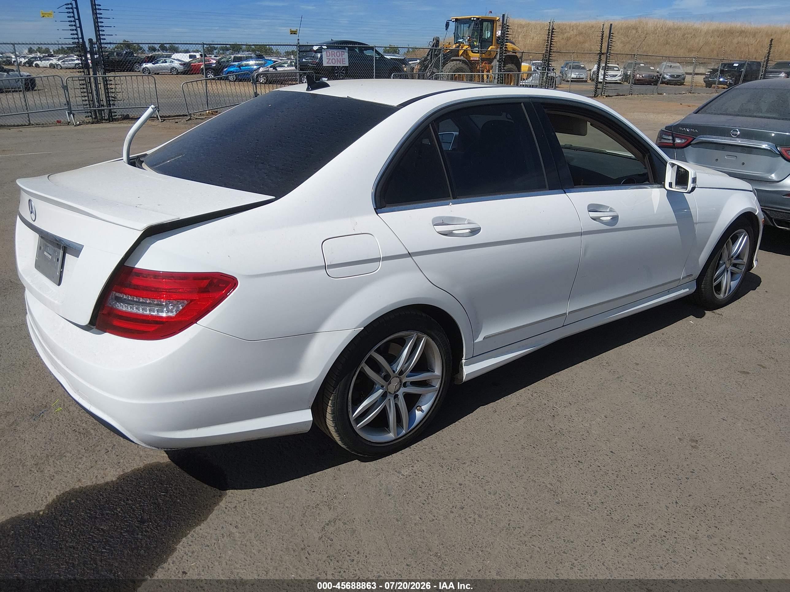2014 MERCEDES-BENZ C 250 SPORT