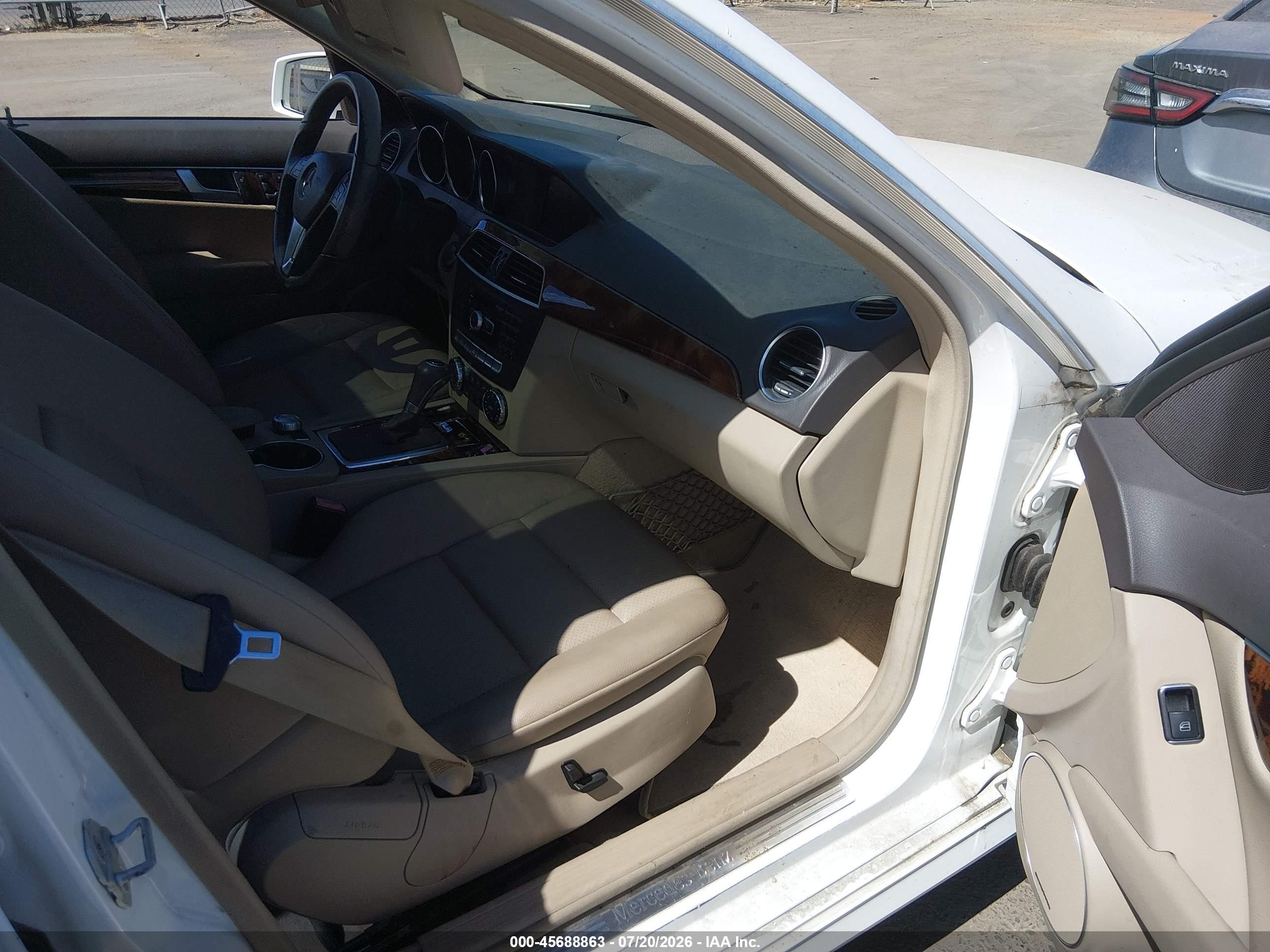 2014 MERCEDES-BENZ C 250 SPORT