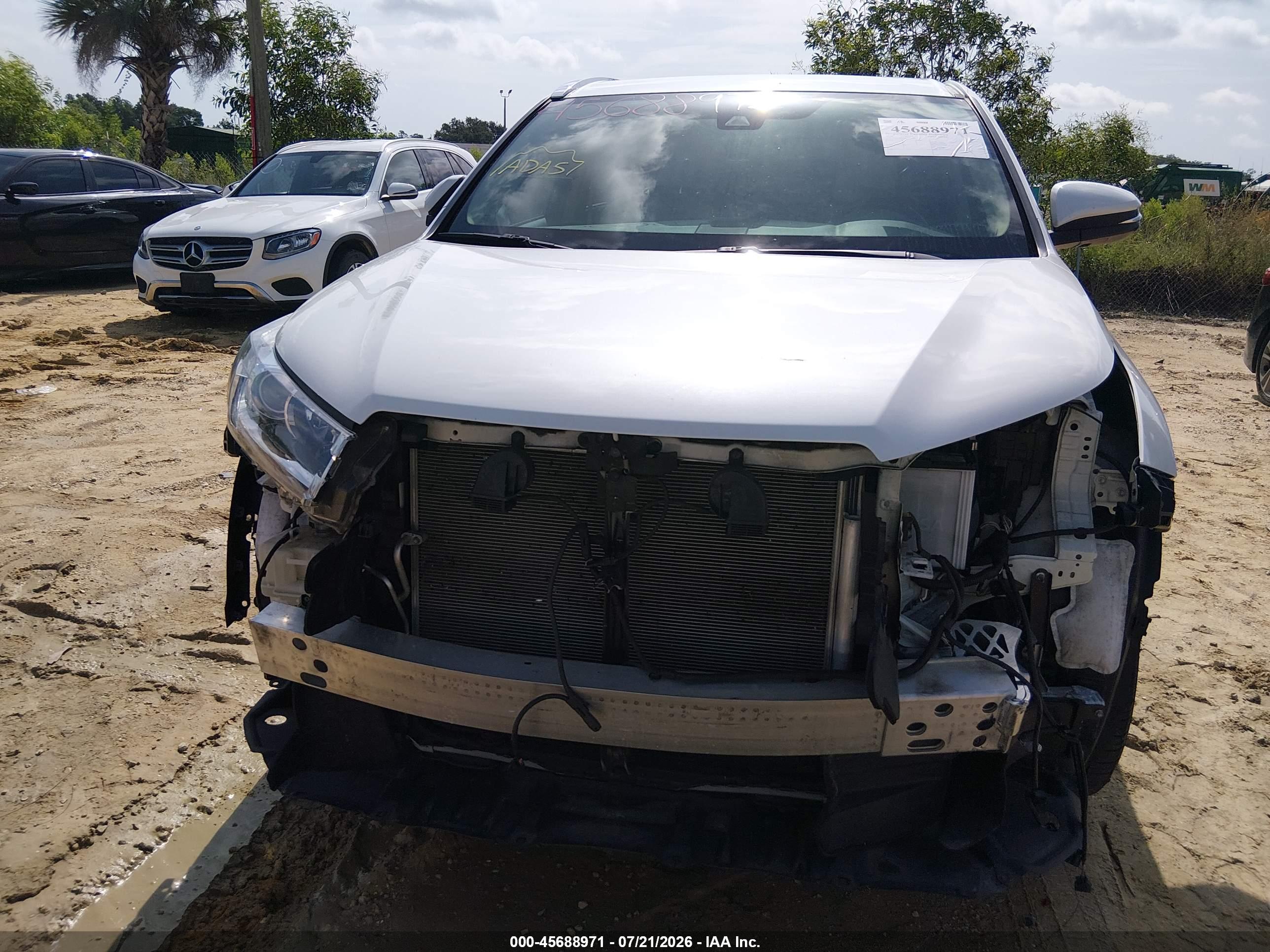 2019 TOYOTA HIGHLANDER LIMITED