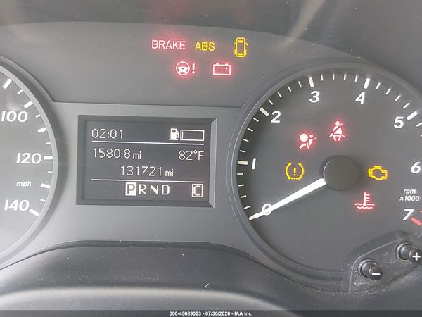 2017 MERCEDES-BENZ METRIS