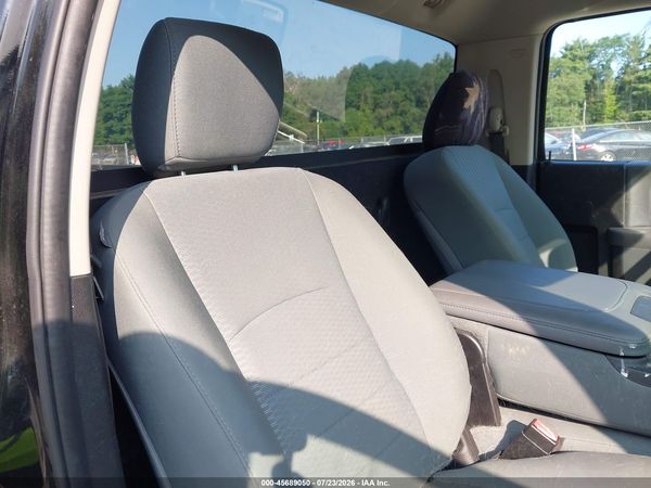 2019 RAM 1500 CLASSIC TRADESMAN  4X4 8' BOX