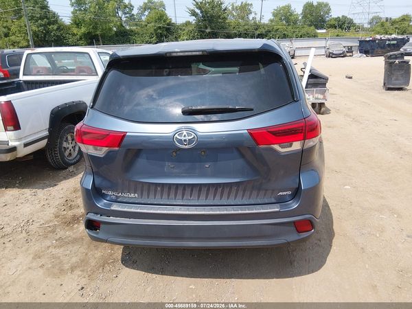 2019 TOYOTA HIGHLANDER LE