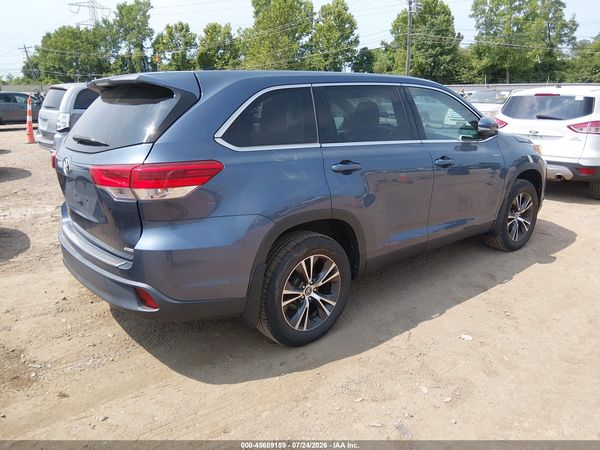 2019 TOYOTA HIGHLANDER LE
