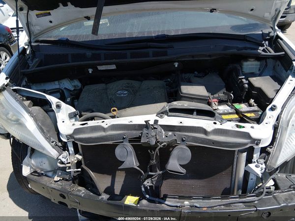 2017 TOYOTA SIENNA XLE 8 PASSENGER