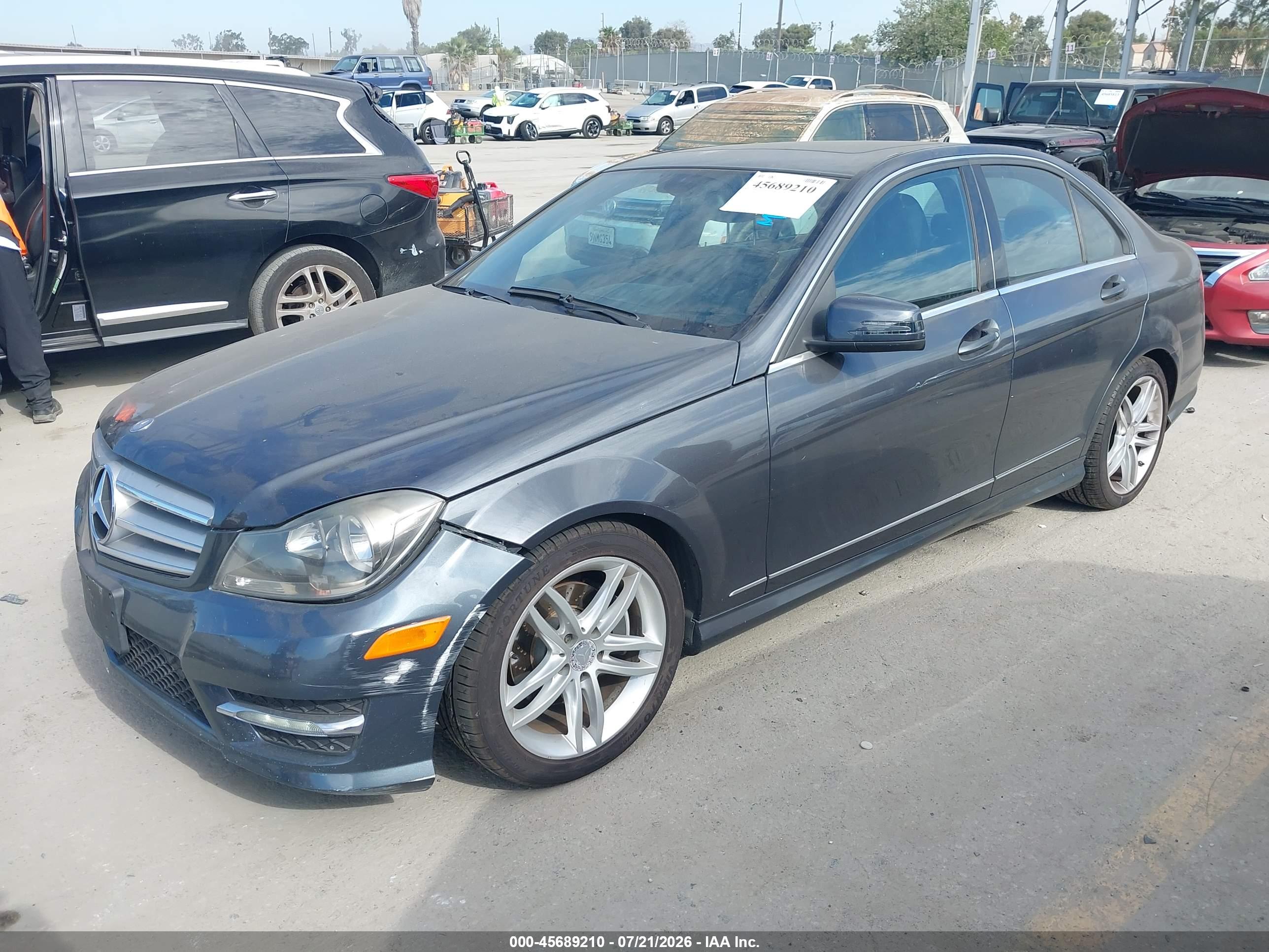 2013 MERCEDES-BENZ C 250 SPORT