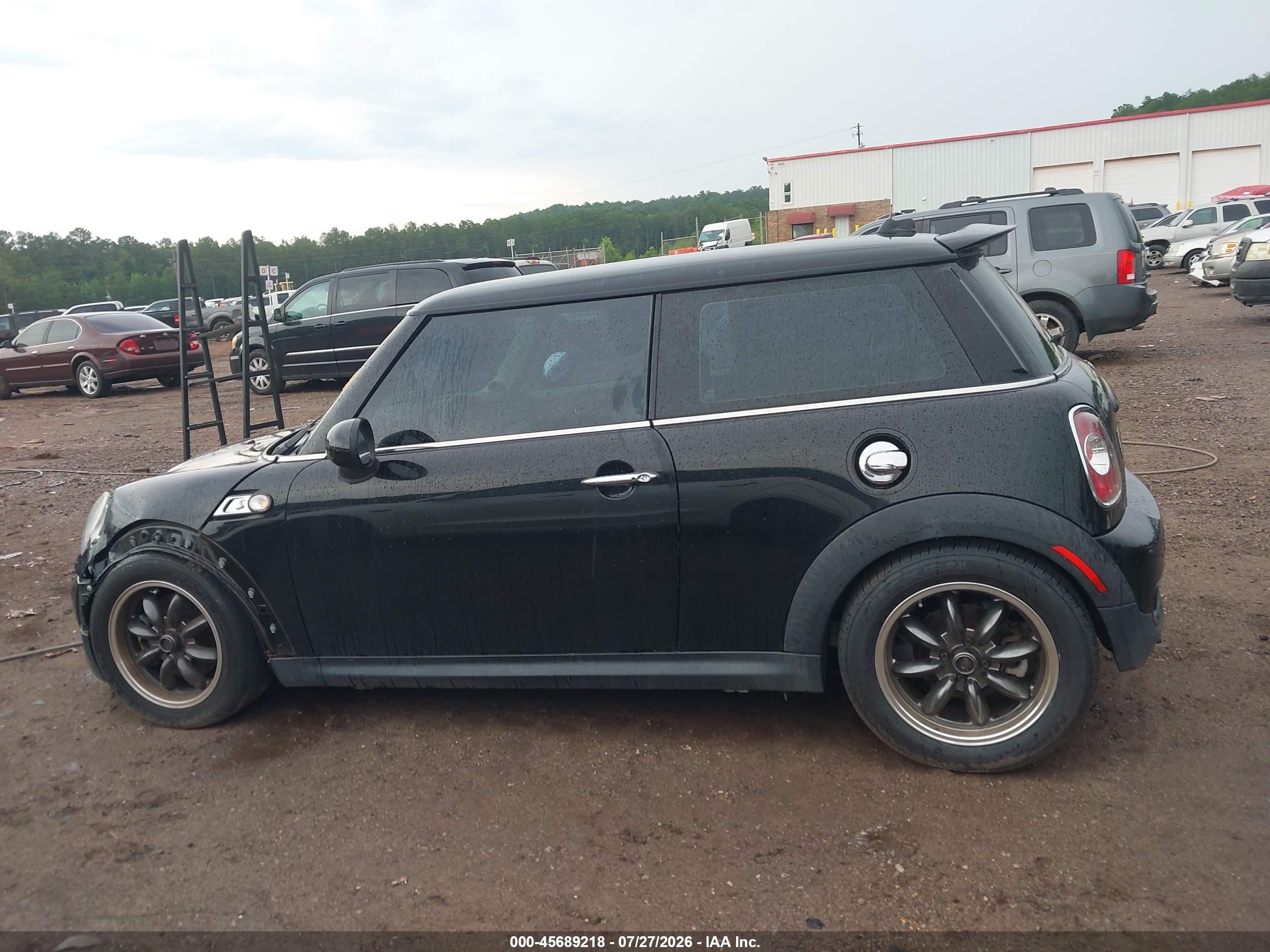 2012 MINI COOPER S