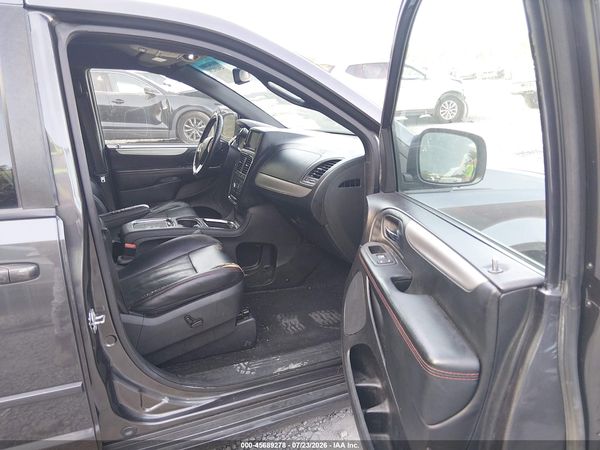 2017 DODGE GRAND CARAVAN GT