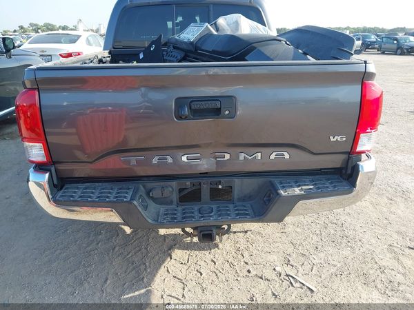 2017 TOYOTA TACOMA SR5 V6