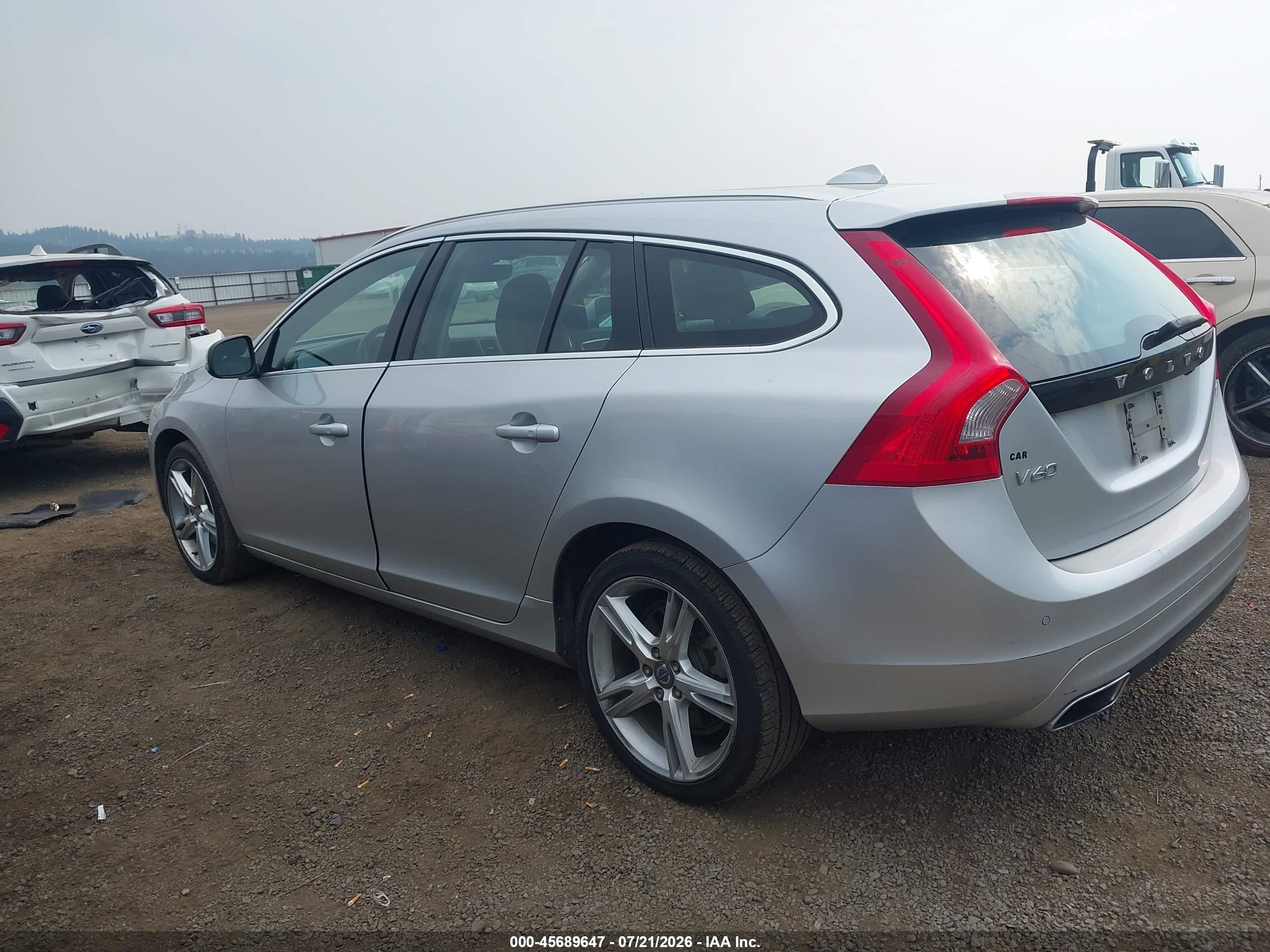 2016 VOLVO V60 T5 DRIVE-E PREMIER