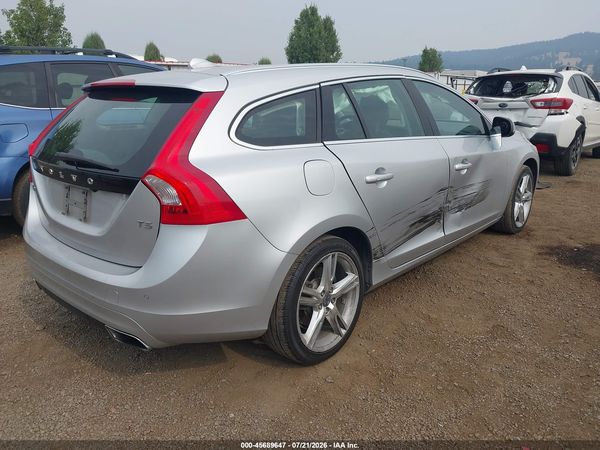 2016 VOLVO V60 T5 DRIVE-E PREMIER