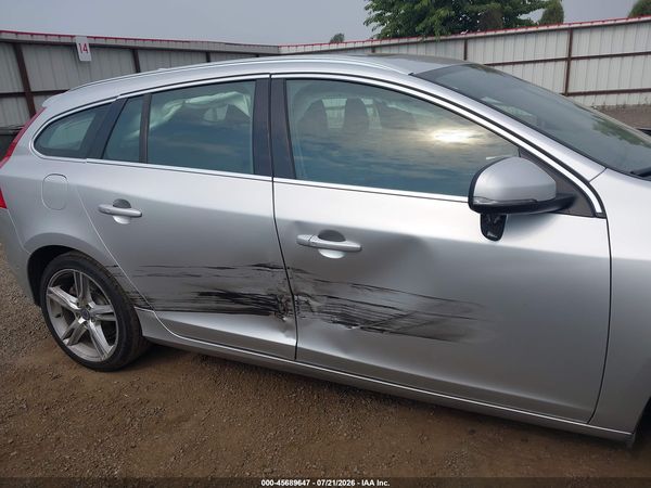 2016 VOLVO V60 T5 DRIVE-E PREMIER
