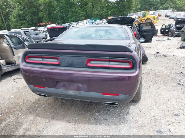 2021 DODGE CHALLENGER SXT