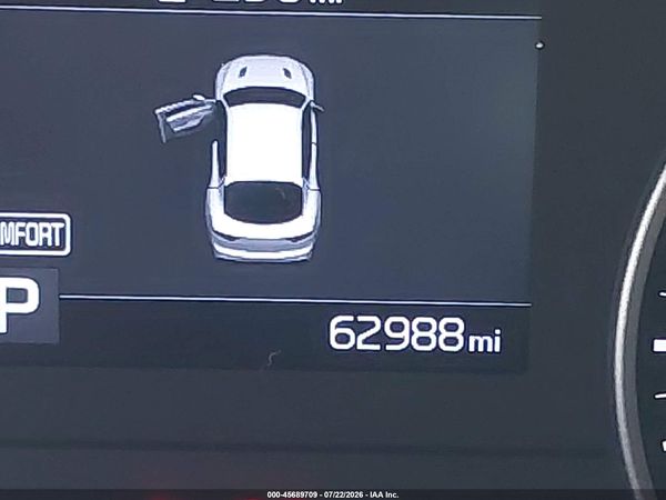 2019 KIA STINGER Base