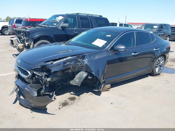 2019 KIA STINGER Base