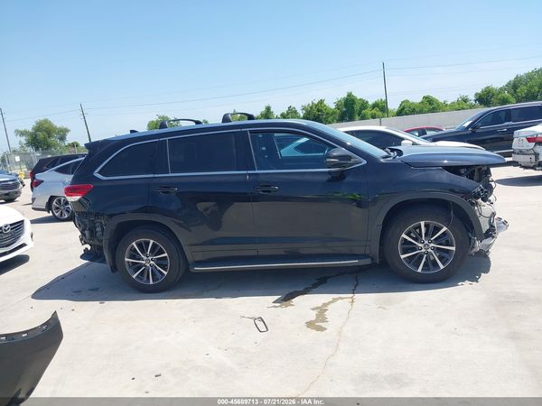 2017 TOYOTA HIGHLANDER XLE