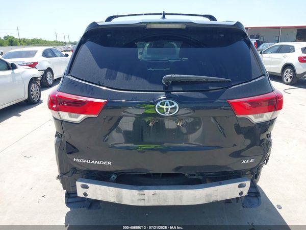 2017 TOYOTA HIGHLANDER XLE