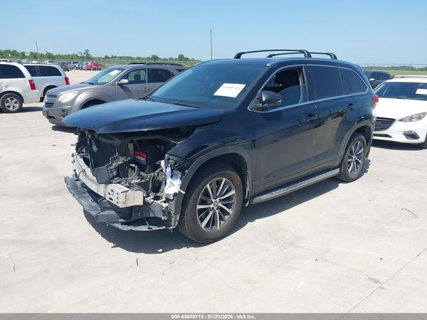 2017 TOYOTA HIGHLANDER XLE