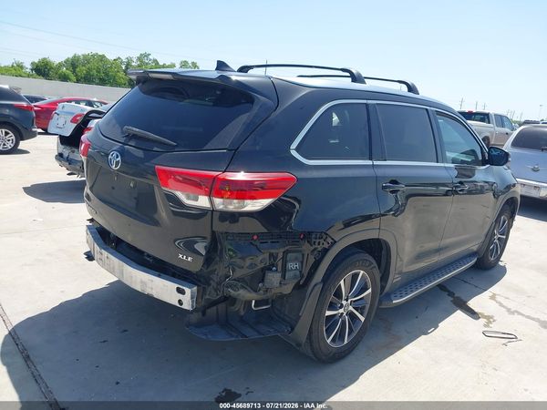2017 TOYOTA HIGHLANDER XLE