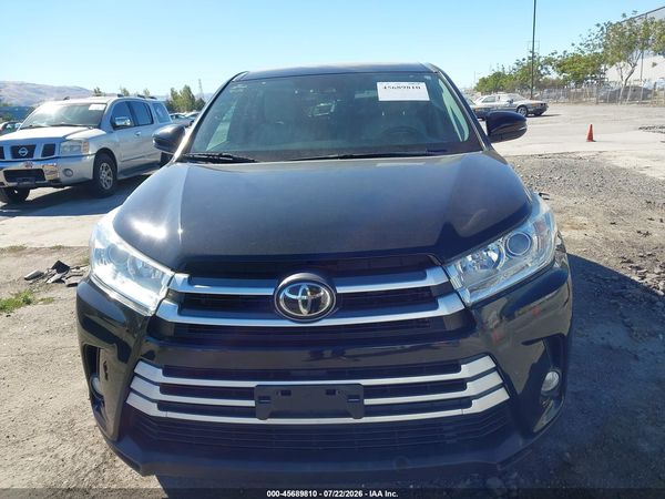 2019 TOYOTA HIGHLANDER LE PLUS