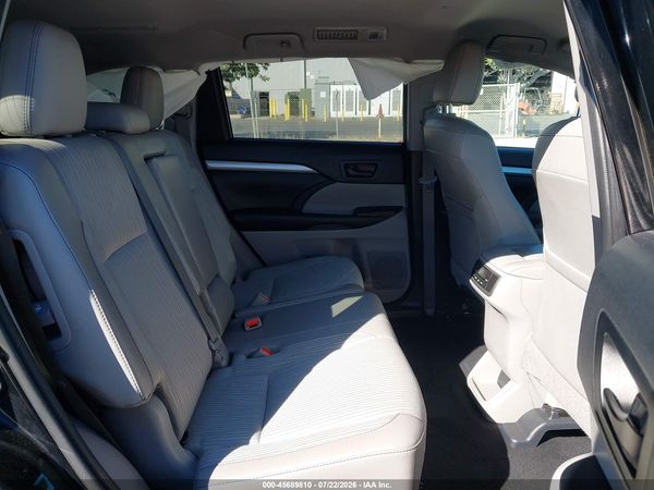2019 TOYOTA HIGHLANDER LE PLUS