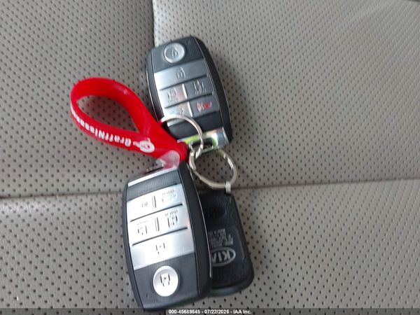 2017 KIA SEDONA SX LUXURY