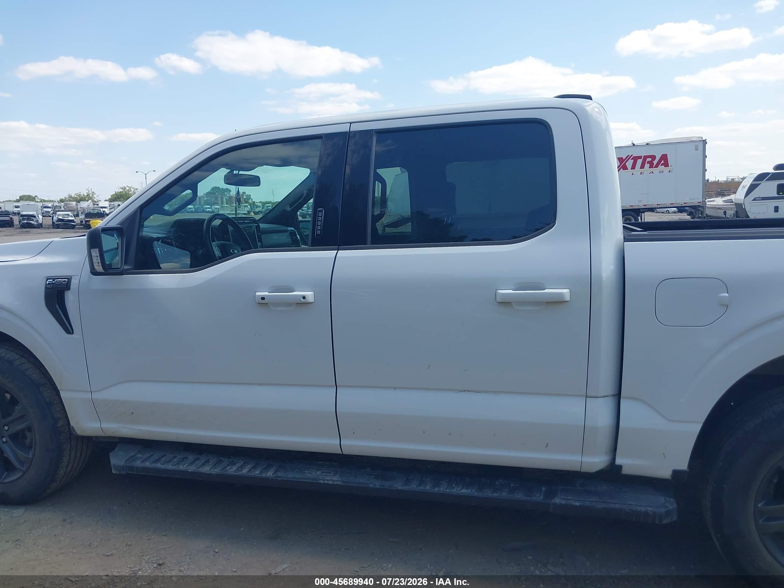 2023 FORD F-150 XLT