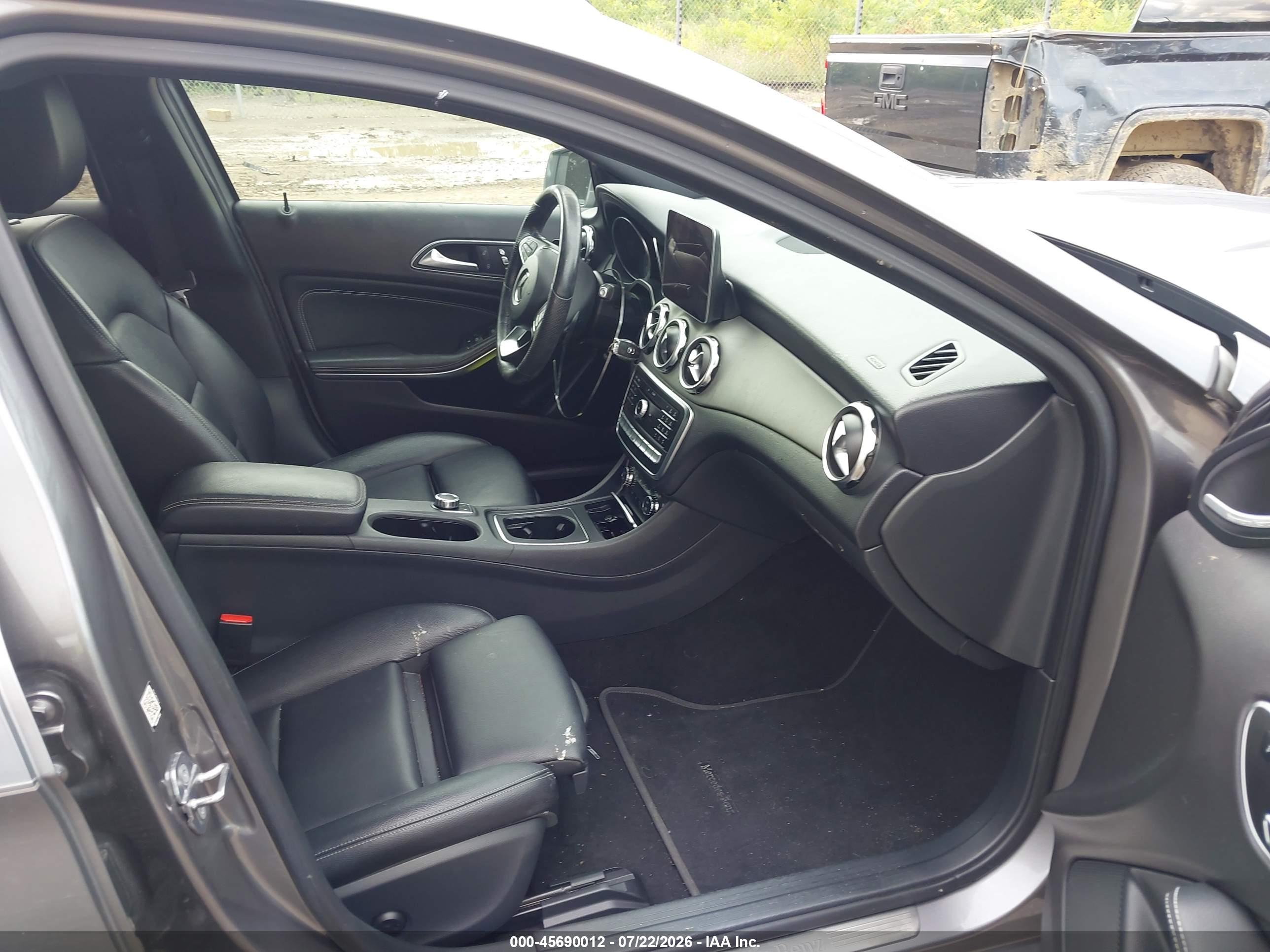 2019 MERCEDES-BENZ GLA 250 4MATIC