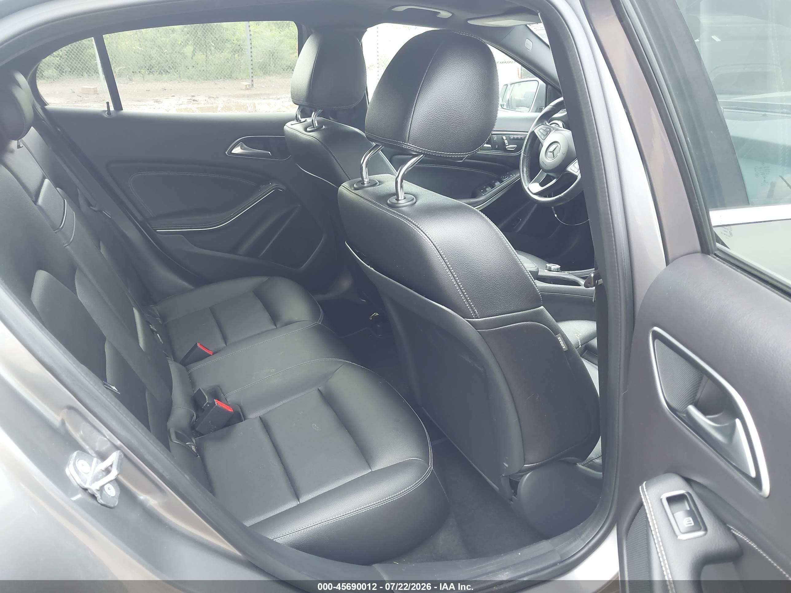 2019 MERCEDES-BENZ GLA 250 4MATIC