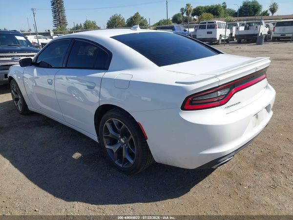 2015 DODGE CHARGER SXT