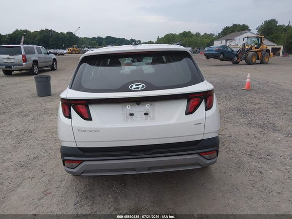 2025 HYUNDAI TUCSON SE