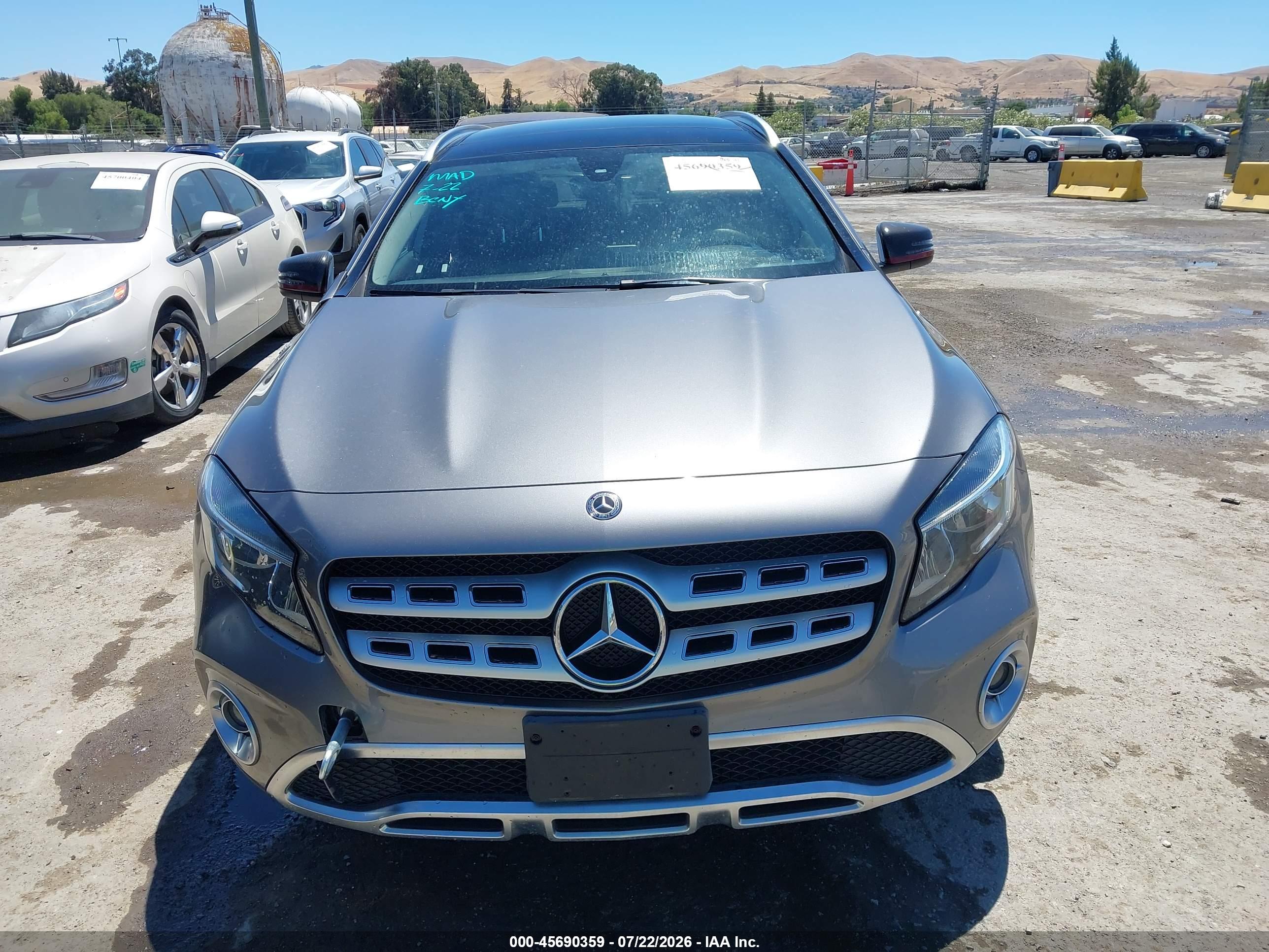 2020 MERCEDES-BENZ GLA 250 GLA250-4M