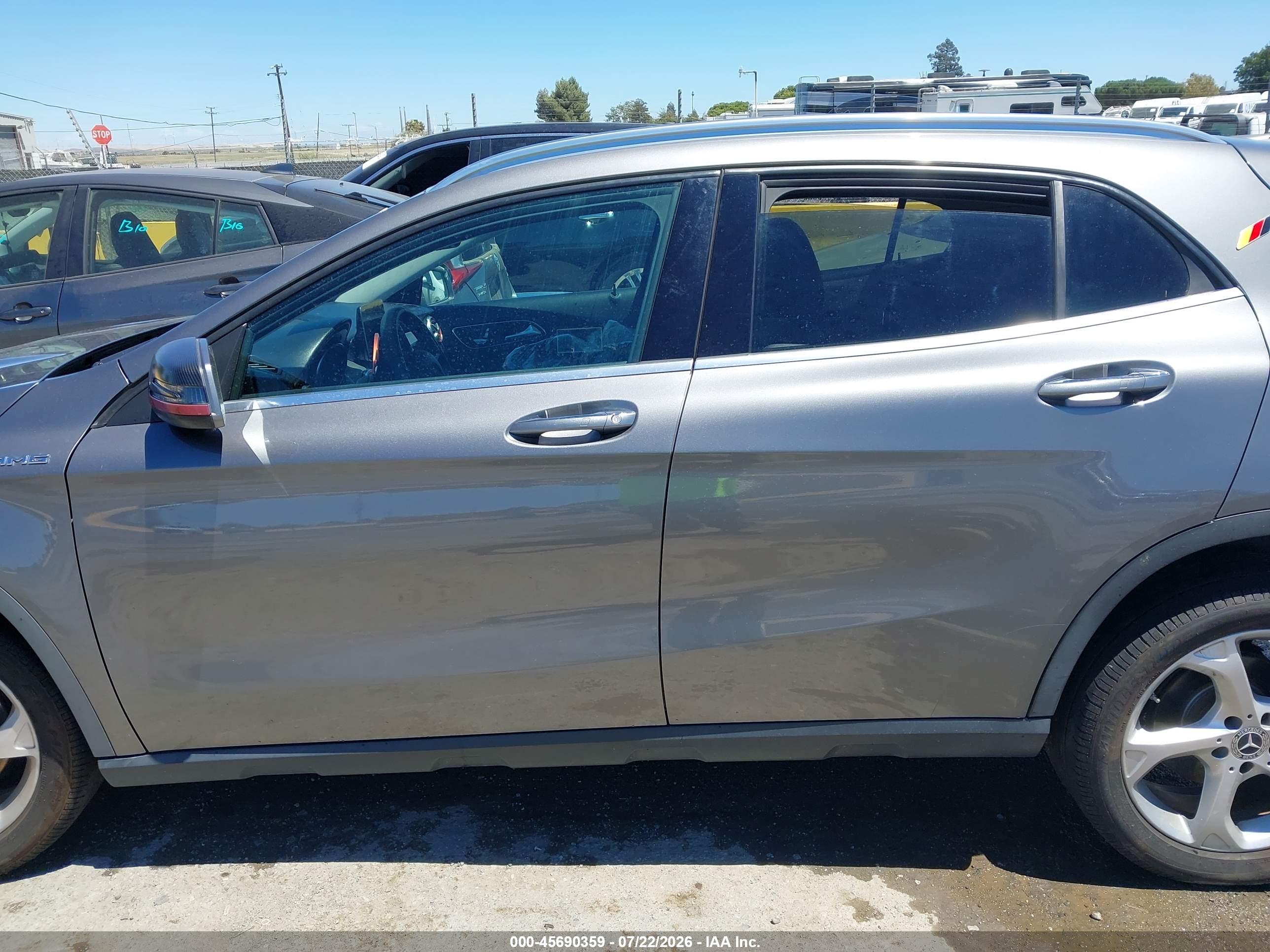 2020 MERCEDES-BENZ GLA 250 GLA250-4M