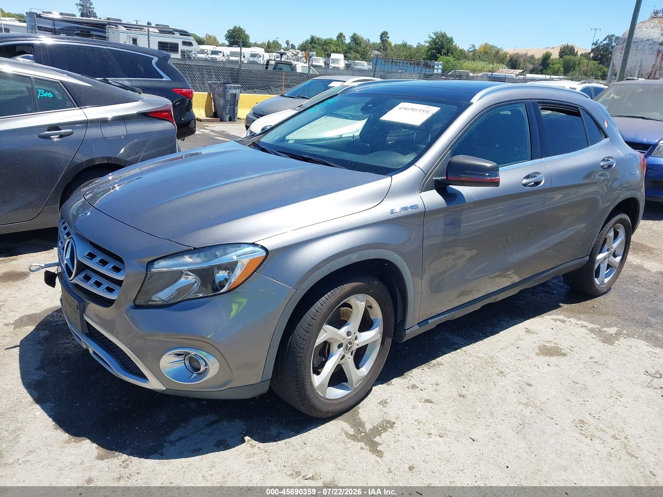 2020 MERCEDES-BENZ GLA 250 GLA250-4M