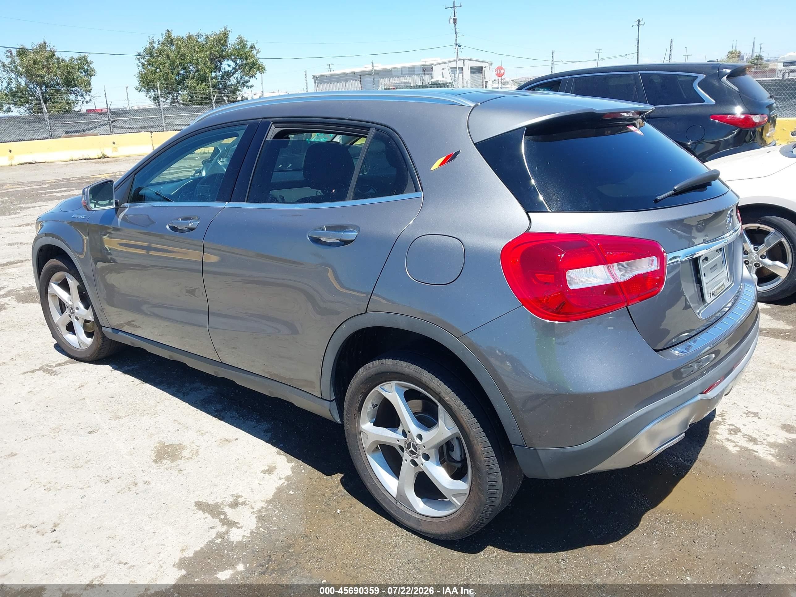 2020 MERCEDES-BENZ GLA 250 GLA250-4M