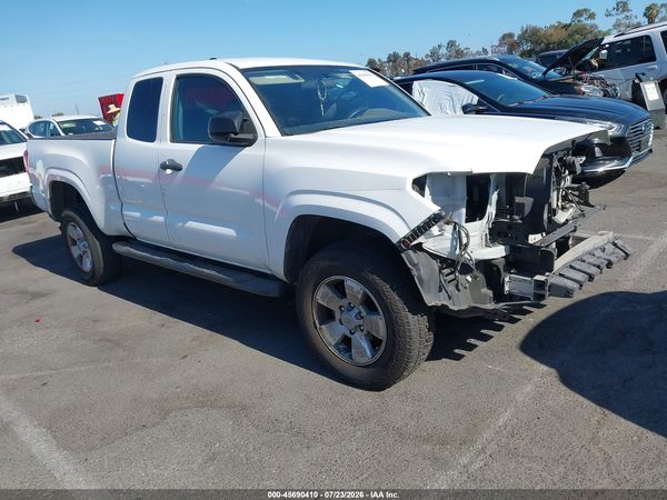 2017 TOYOTA TACOMA SR