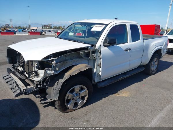 2017 TOYOTA TACOMA SR