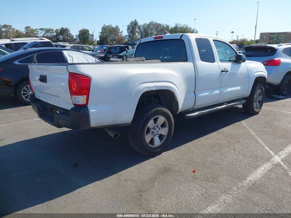 2017 TOYOTA TACOMA SR