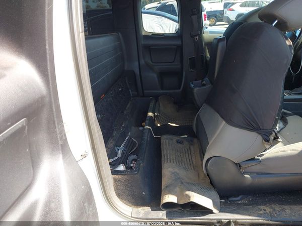 2017 TOYOTA TACOMA SR