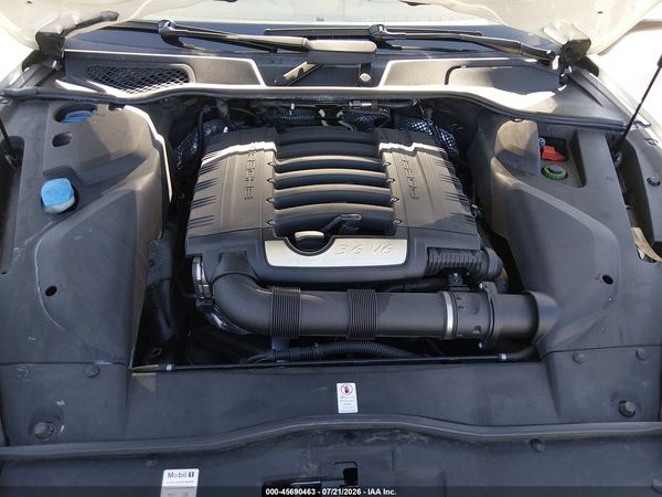 2017 PORSCHE CAYENNE PLATINUM EDITION