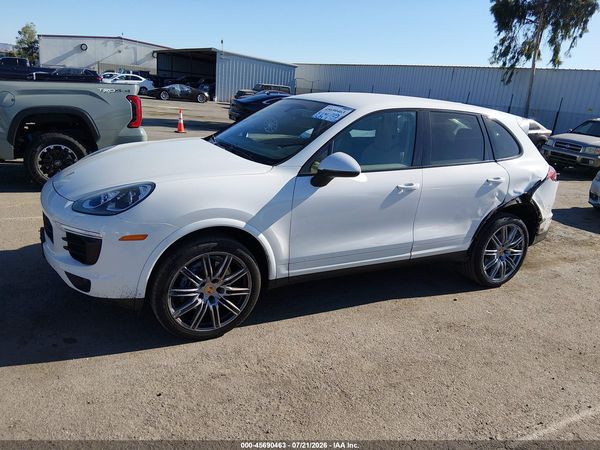 2017 PORSCHE CAYENNE PLATINUM EDITION