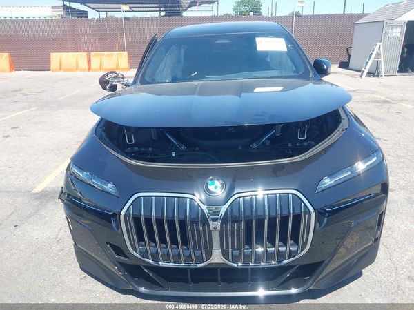 2025 BMW 740I