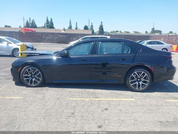 2025 BMW 740I