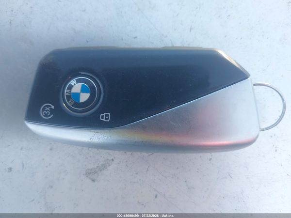2025 BMW 740I