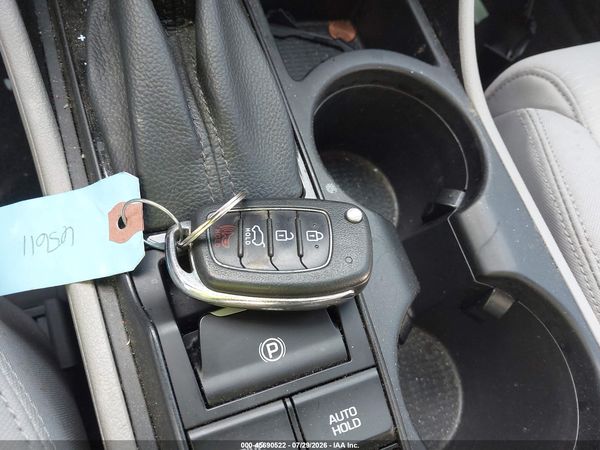 2019 HYUNDAI TUCSON SE