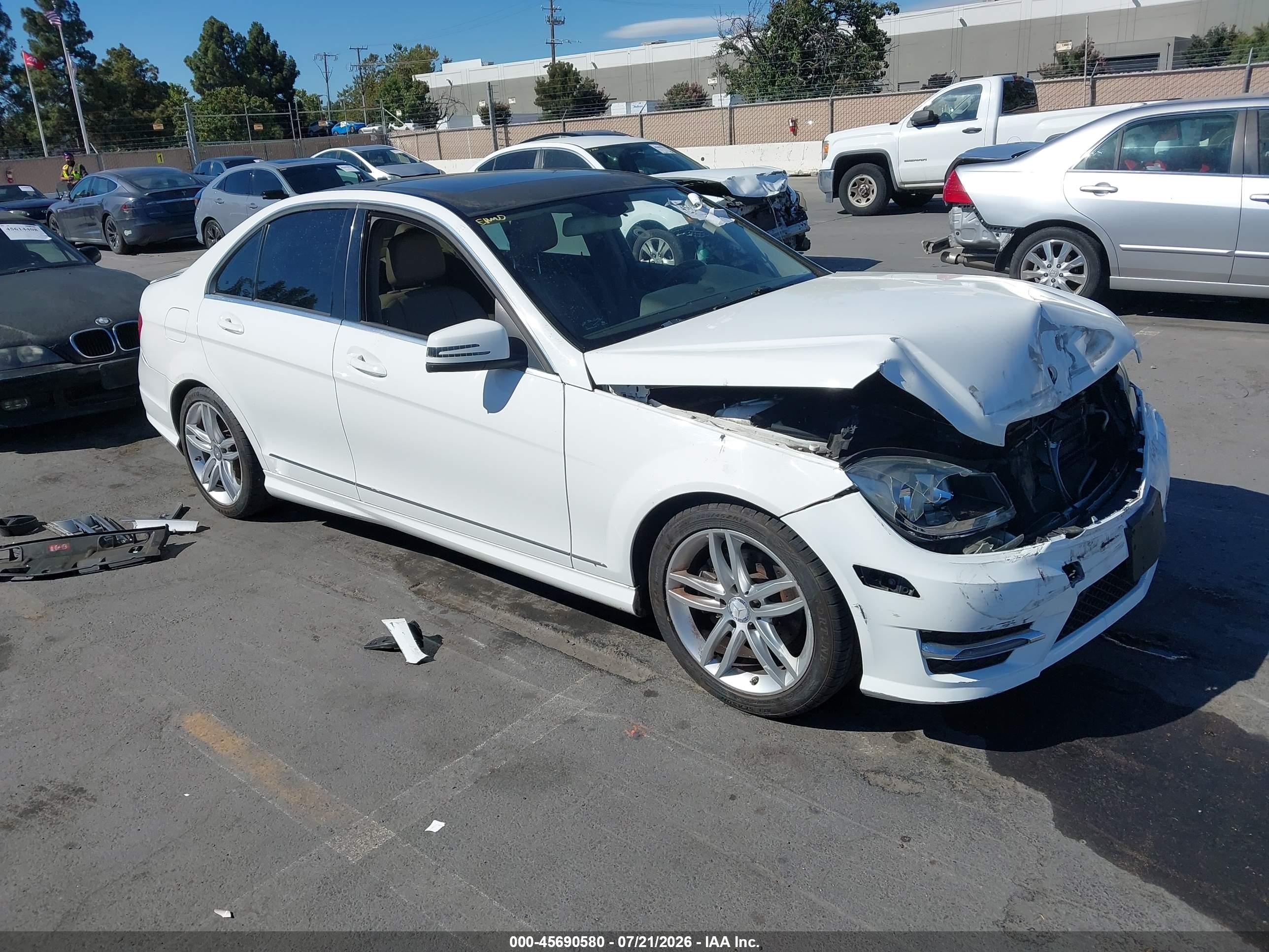 2013 MERCEDES-BENZ C 250 SPORT