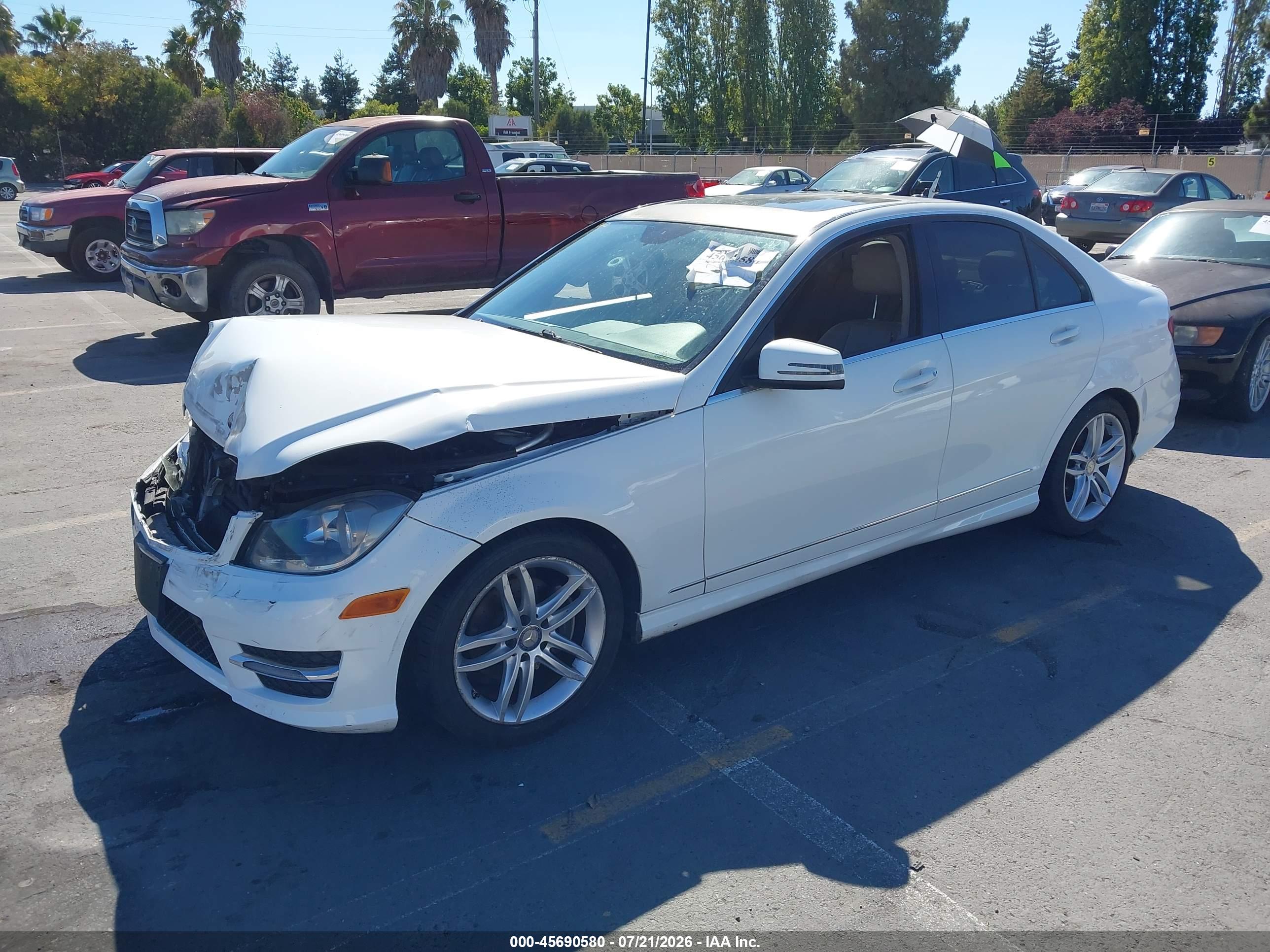 2013 MERCEDES-BENZ C 250 SPORT