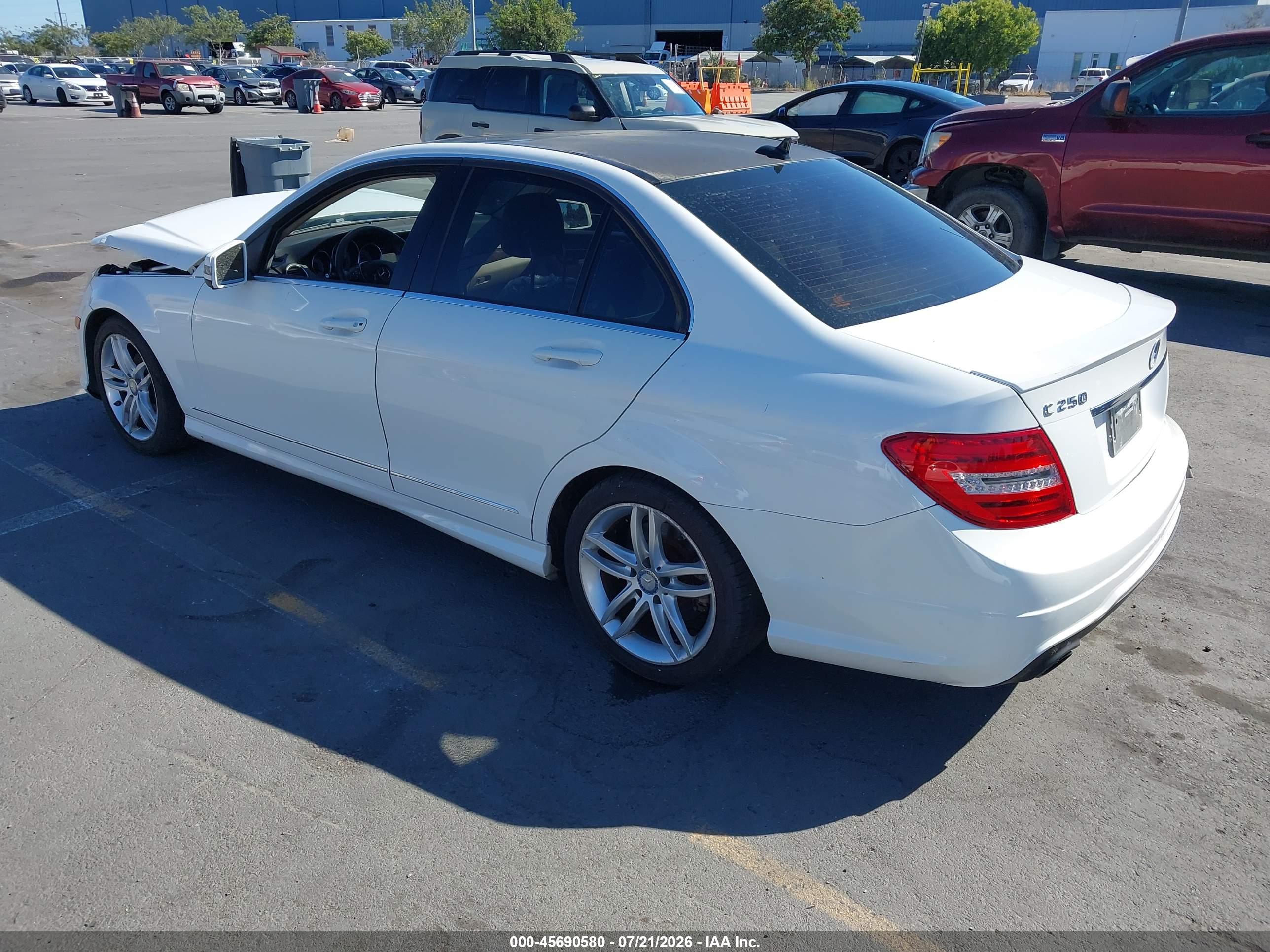 2013 MERCEDES-BENZ C 250 SPORT