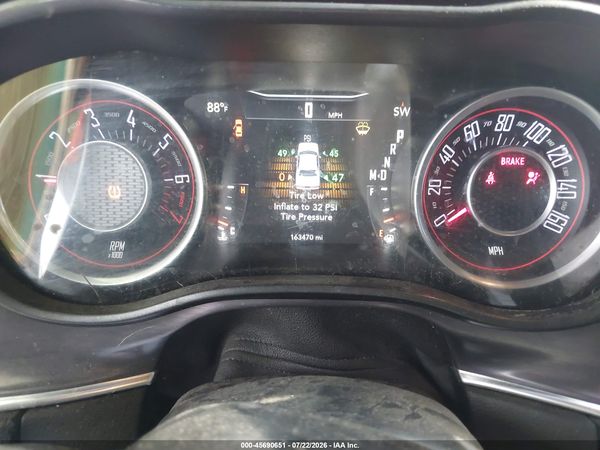 2015 DODGE CHALLENGER SXT